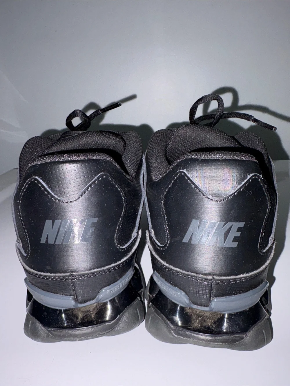 Nike Men's Black Low-Top Athletic Sneakers